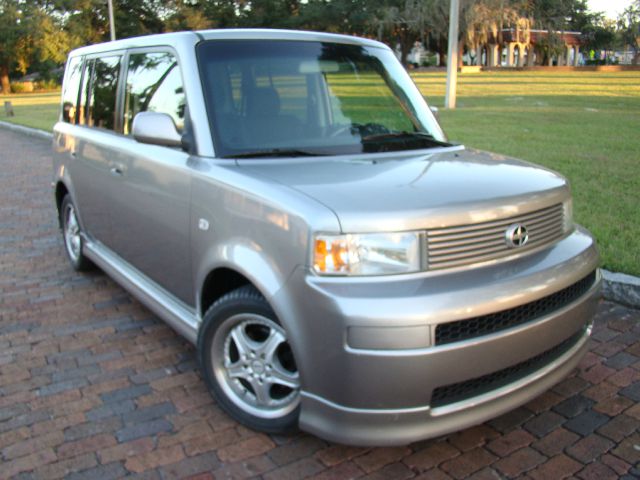 2005 Scion xB SW2
