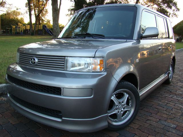 2005 Scion xB SW2