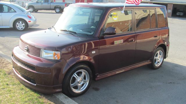 2006 Scion xB SW2