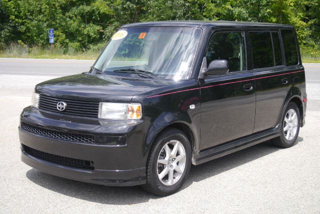 2006 Scion xB SW2