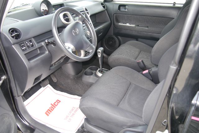 2006 Scion xB SW2