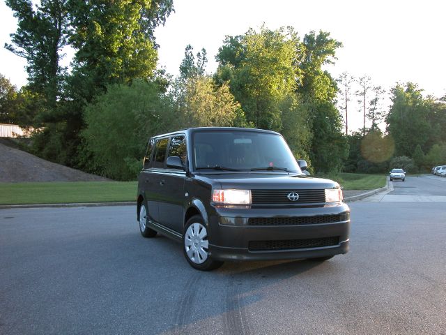2006 Scion xB SW2