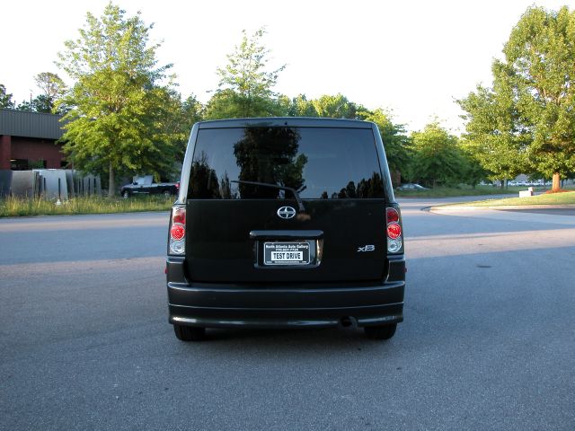 2006 Scion xB SW2