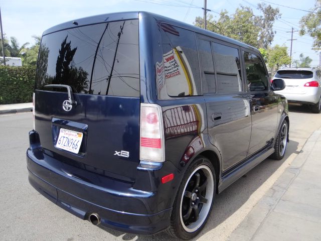 2006 Scion xB SW2