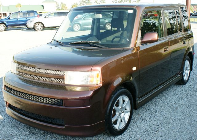 2006 Scion xB SW2