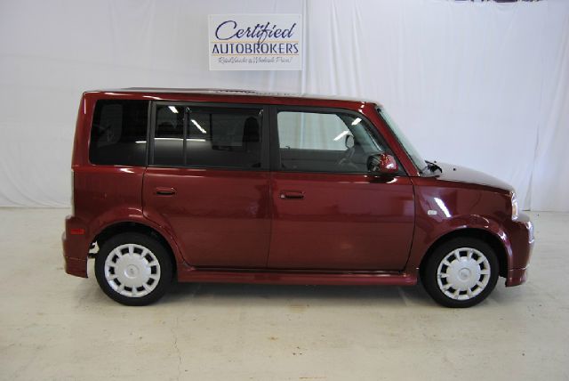 2006 Scion xB SW2