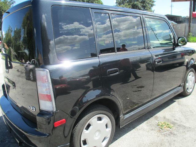 2006 Scion xB SW2