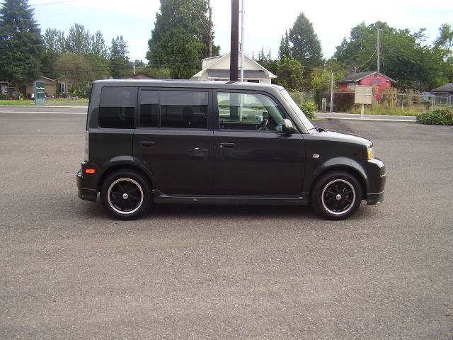 2006 Scion xB SW2
