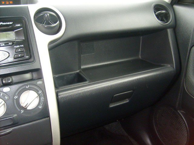 2006 Scion xB SW2