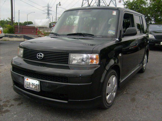 2006 Scion xB SW2