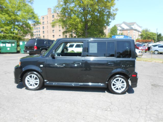 2006 Scion xB SW2