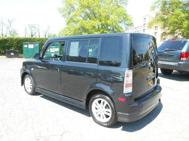 2006 Scion xB SW2