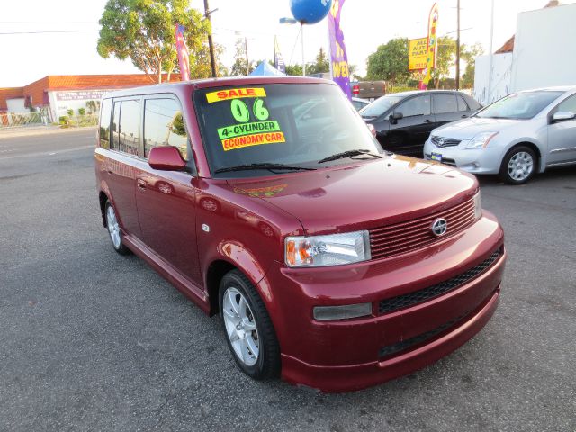 2006 Scion xB SW2