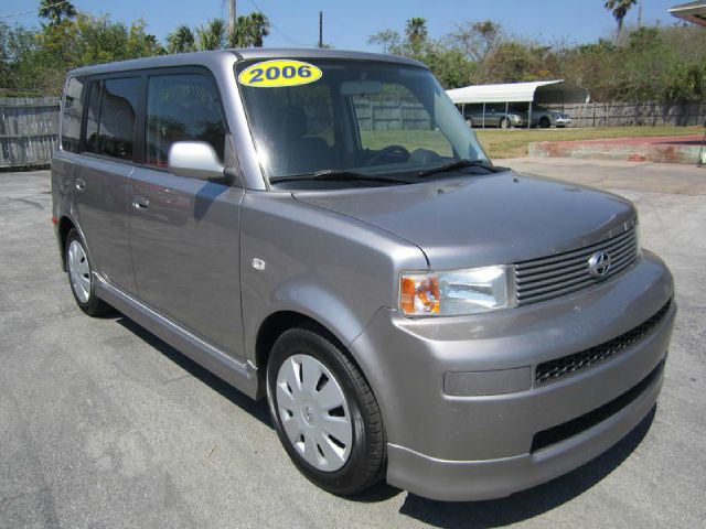 2006 Scion xB SW2