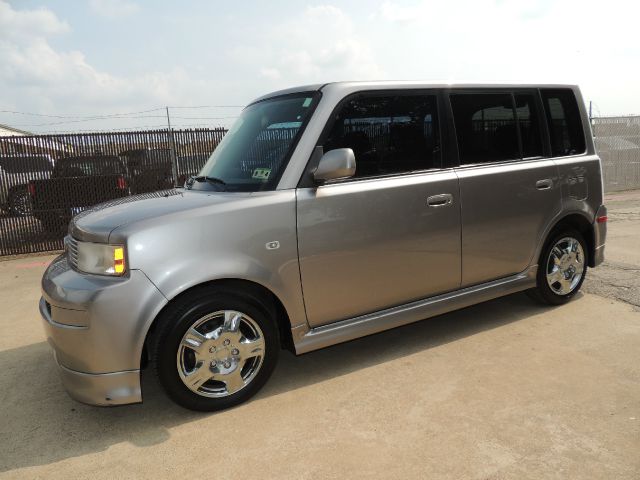 2006 Scion xB SW2