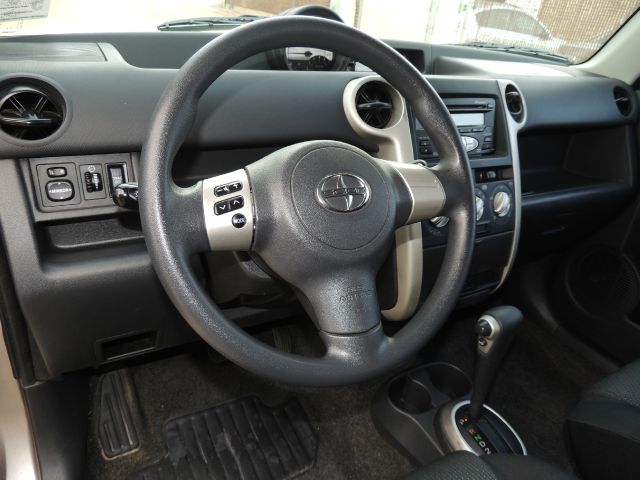 2006 Scion xB SW2