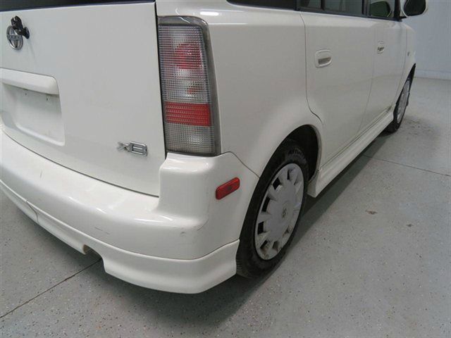 2006 Scion xB SW2