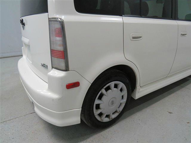 2006 Scion xB SW2