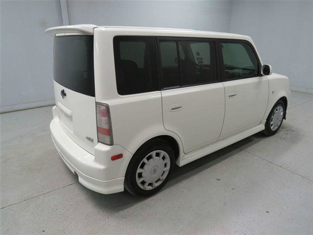 2006 Scion xB SW2