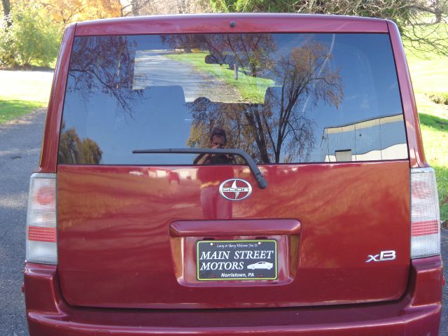 2006 Scion xB SW2