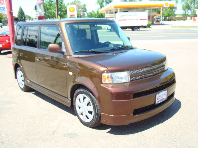 2006 Scion xB SW2