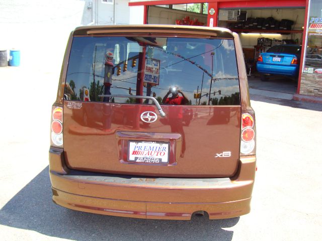 2006 Scion xB SW2