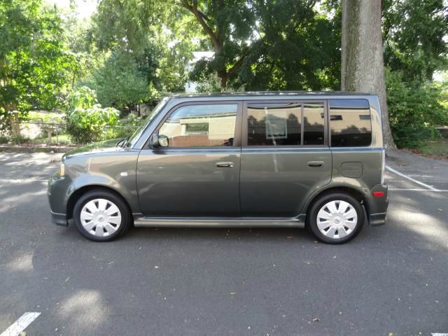 2006 Scion xB SW2