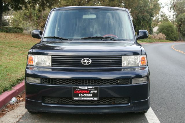 2006 Scion xB SW2