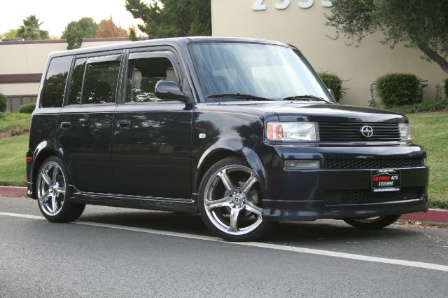 2006 Scion xB SW2