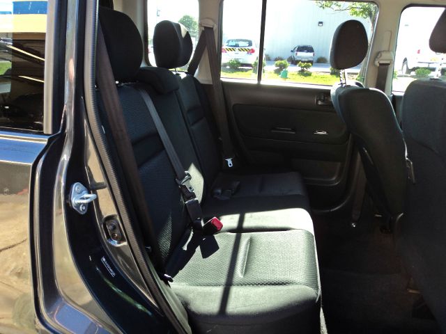 2006 Scion xB SW2
