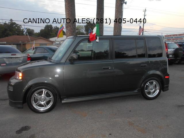 2006 Scion xB SW2