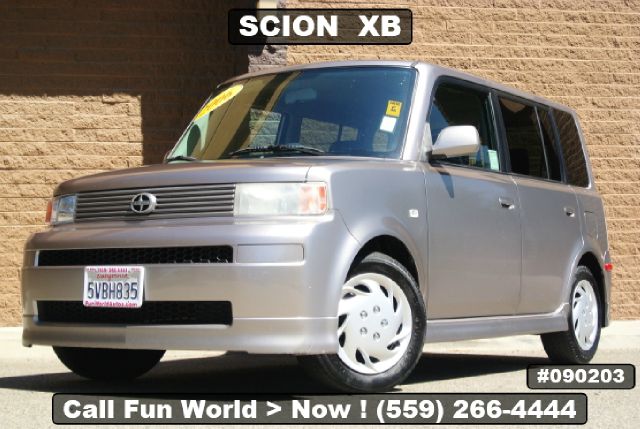 2006 Scion xB SW2