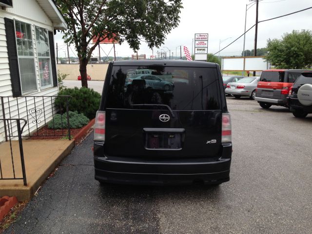 2006 Scion xB SW2