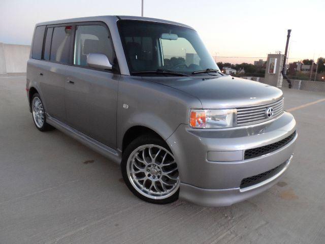 2006 Scion xB SW2