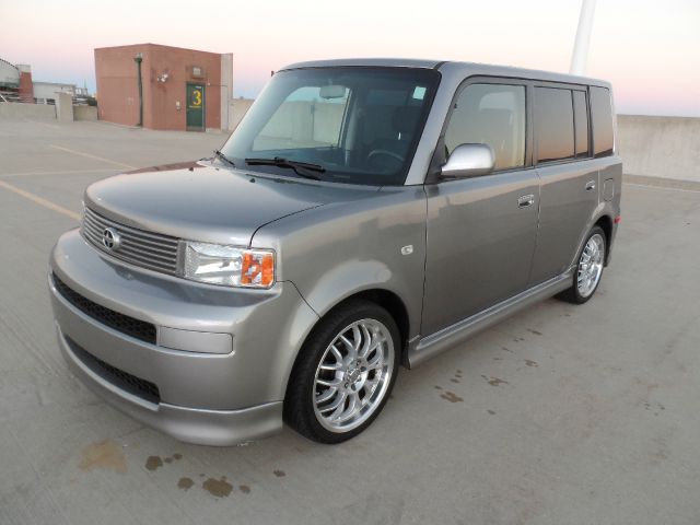 2006 Scion xB SW2