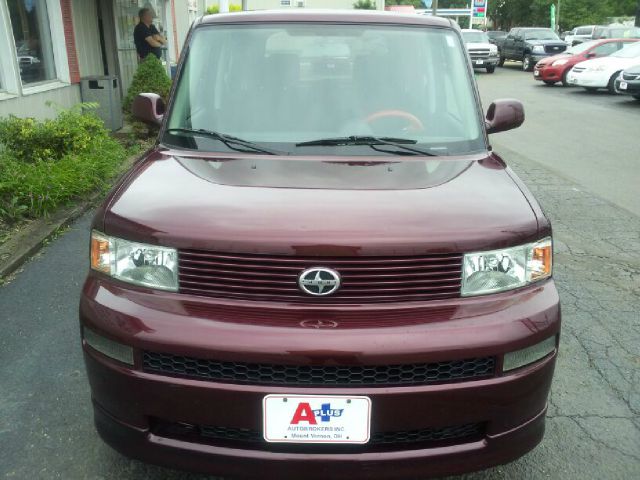 2006 Scion xB SW2