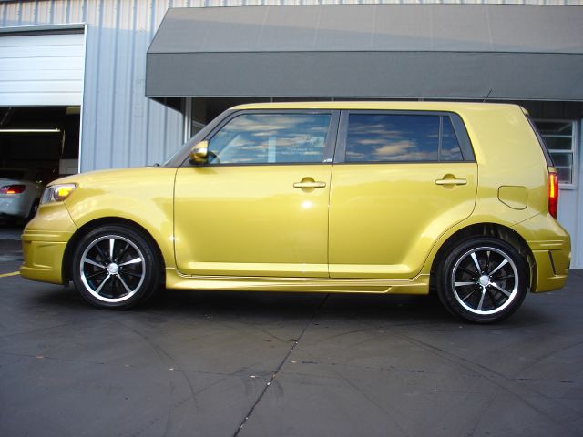 2008 Scion xB SW2