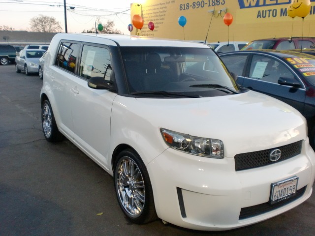 2008 Scion xB SW2