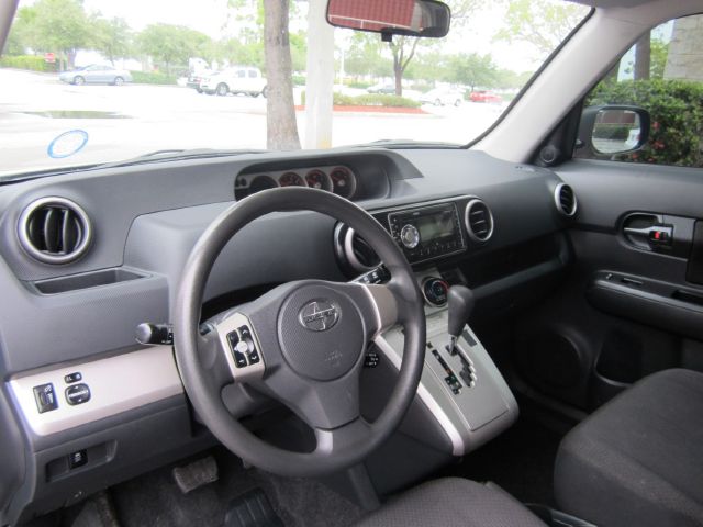 2008 Scion xB SW2