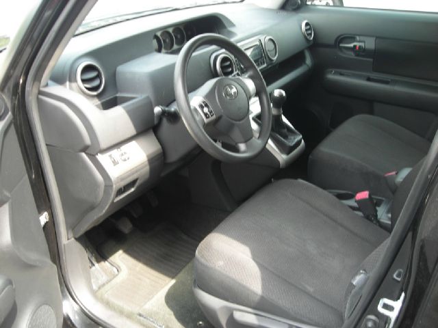 2008 Scion xB SW2