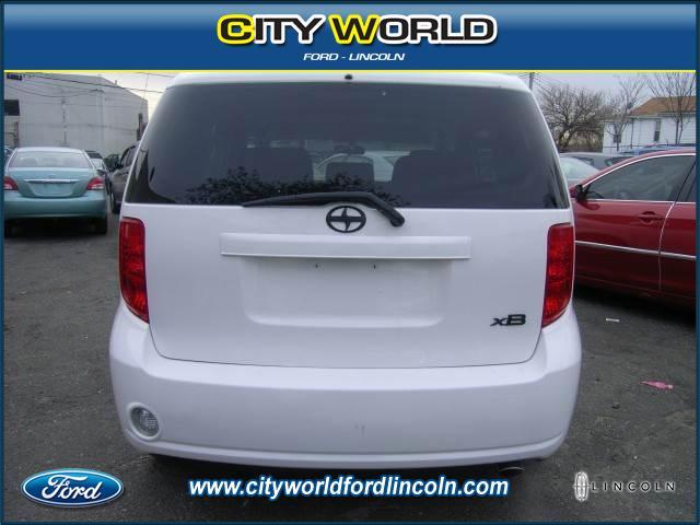 2008 Scion xB SW2