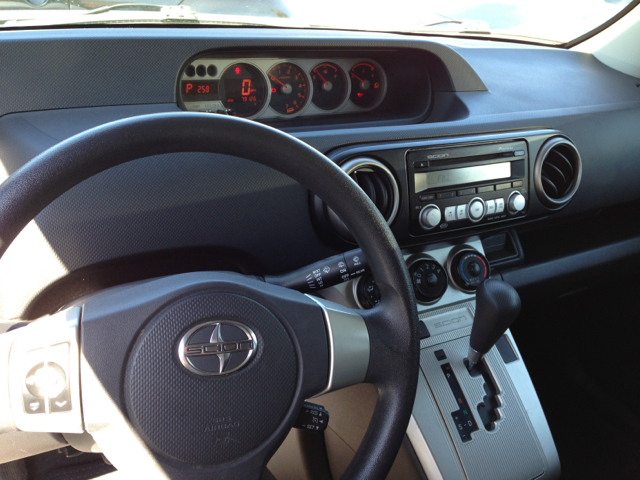2008 Scion xB SW2