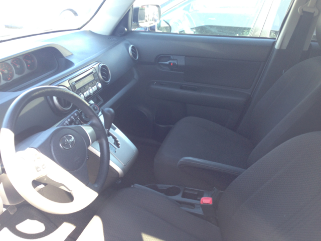 2008 Scion xB SW2