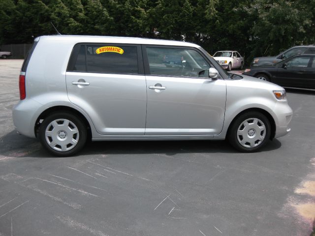 2008 Scion xB SW2