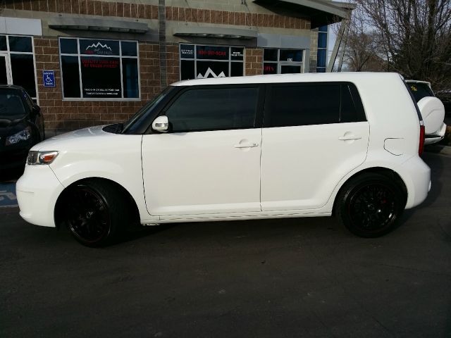 2009 Scion xB SW2