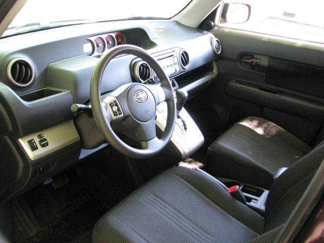 2009 Scion xB SW2