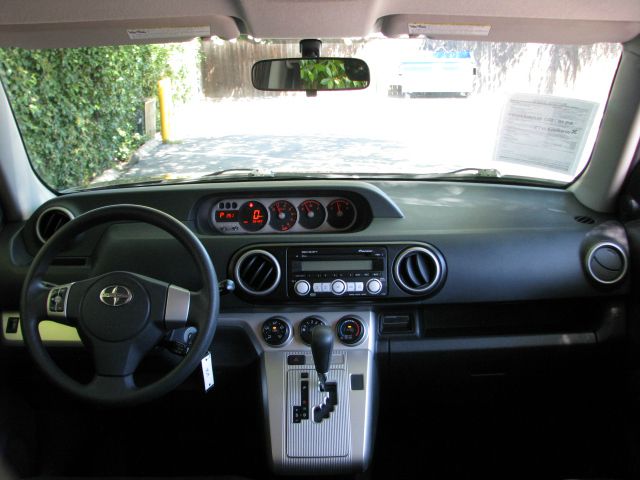 2009 Scion xB SW2