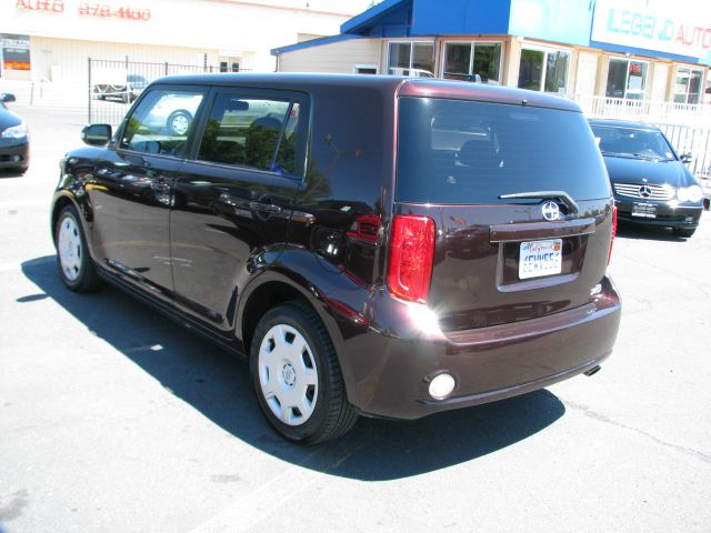 2009 Scion xB SW2
