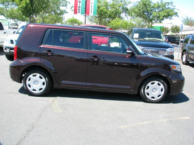 2009 Scion xB SW2
