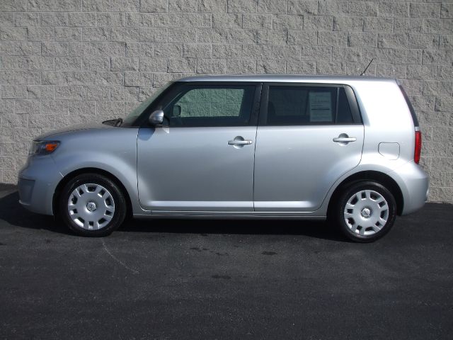 2009 Scion xB SW2